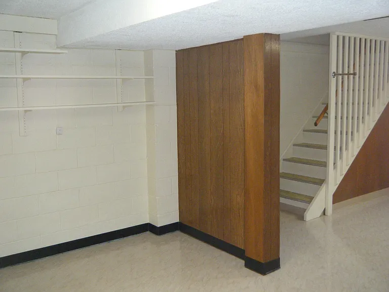 712 Woodside Dr — Photo 10