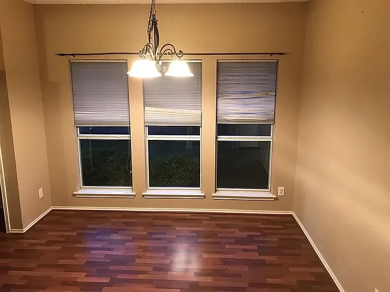 7900 Squire Ln — Photo 13