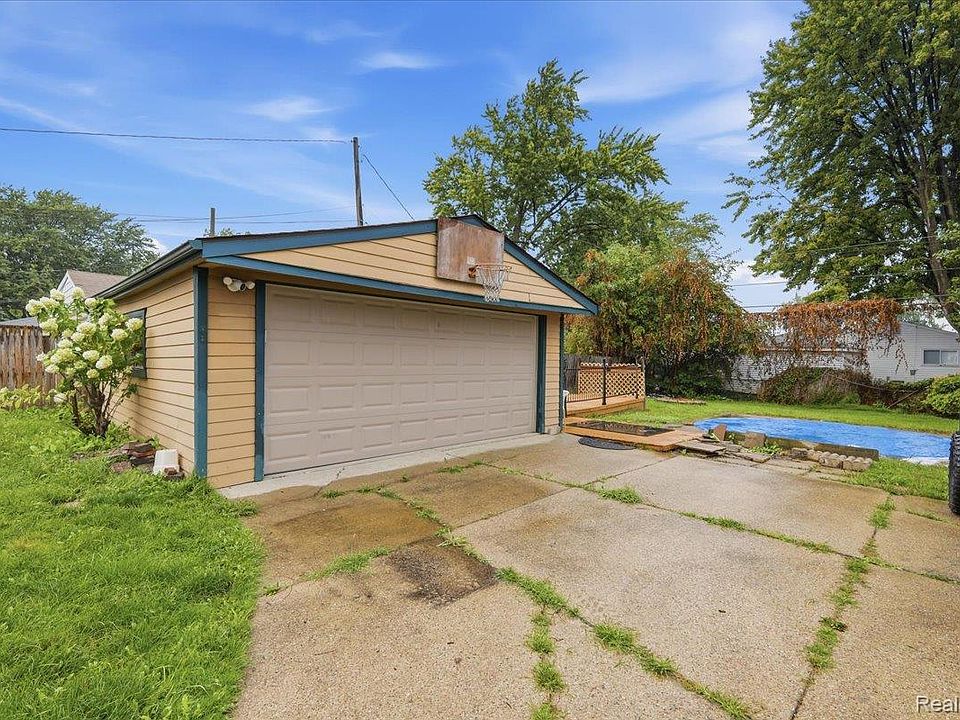 20435 Catalano St, photo 30