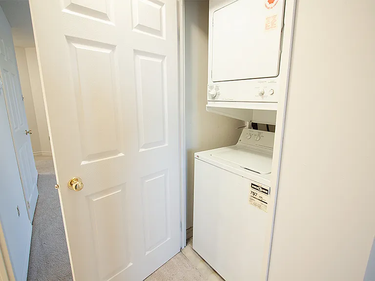 405 Waterloo St — Photo 13