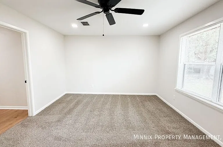 5204 9th St — Photo 23