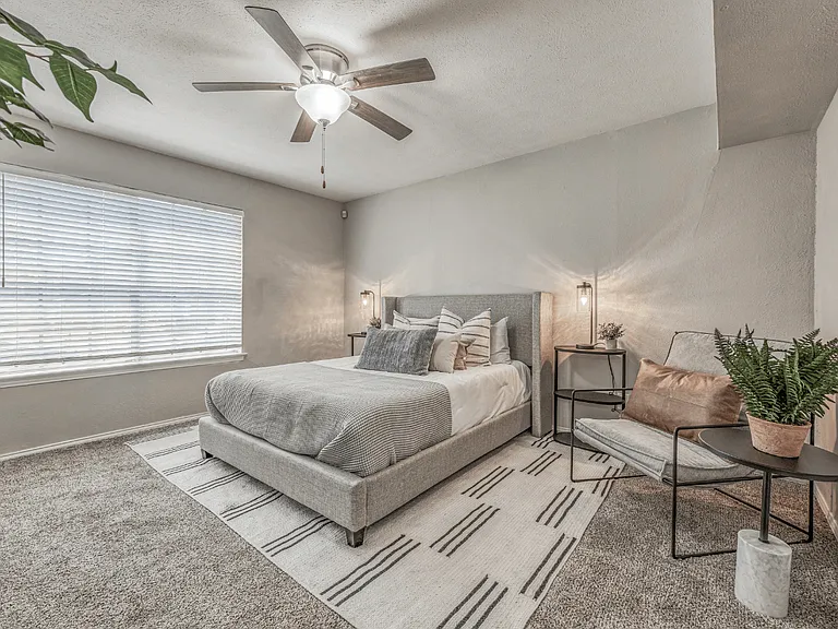 Northwood Heights Apartments — Photo 8