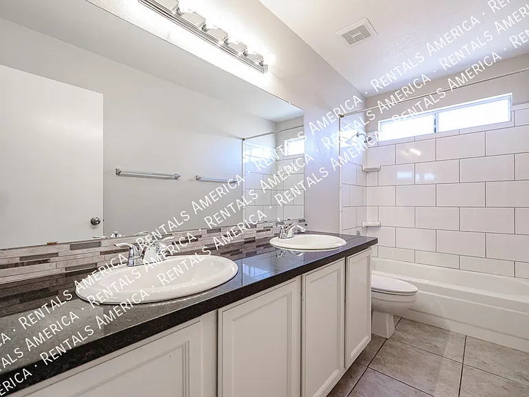 2361 W Myrtle Dr — Photo 14