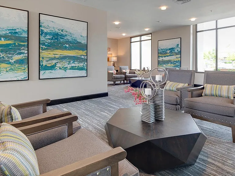 Deer Creek Apartments — Photo 8