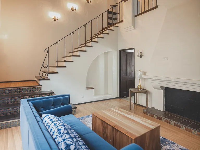 2075 E. 3rd St — Photo 13