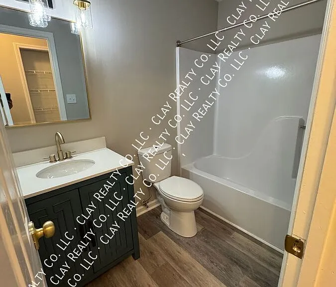 920L Highland Ave — Photo 21