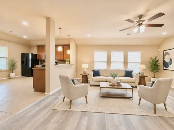 421 Goldstone Ln, Fort Worth, TX 76131