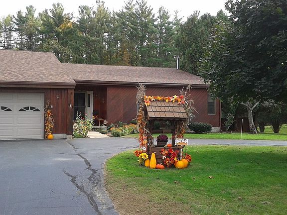 2nd image of 141 Sunrise Dr