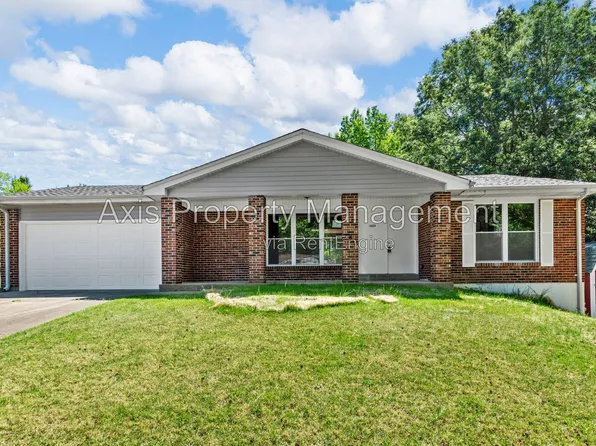 14524 Fox Chase Dr, Florissant, MO 63034