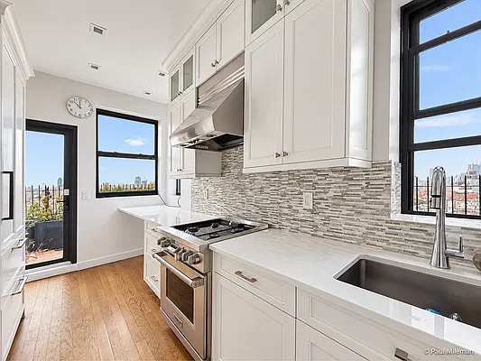 Kitchen, photo 1