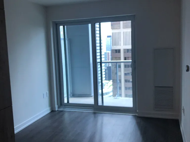 1 Yorkville Ave #2201 — Photo 7