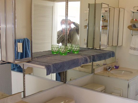 4th image of 20 Edgardo Pl