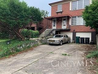 3rd image of 1111 Elm Park Dr
