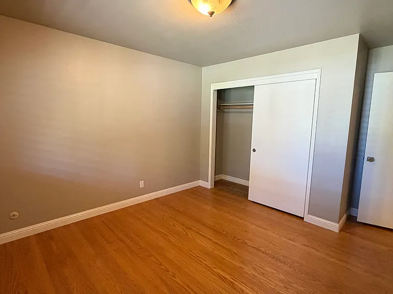 3743 Newark Dr — Photo 20