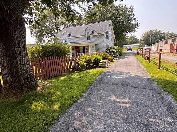 2nd image of 90 Fairview St