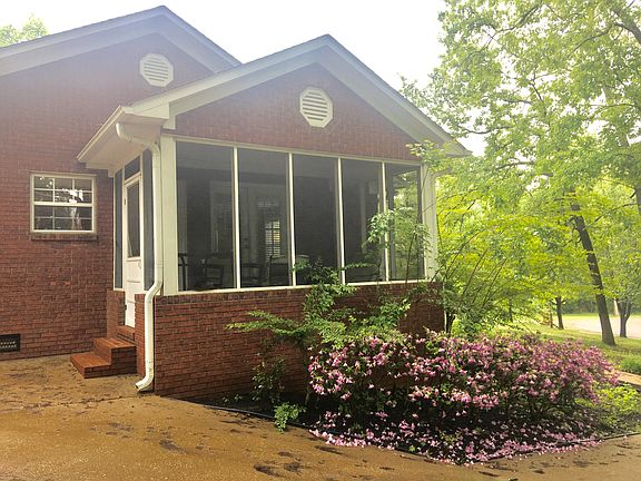 5th image of 99 Wildwood Dr
