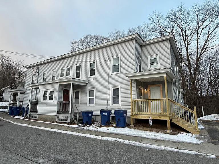 10-16 Stewart St — Photo 11