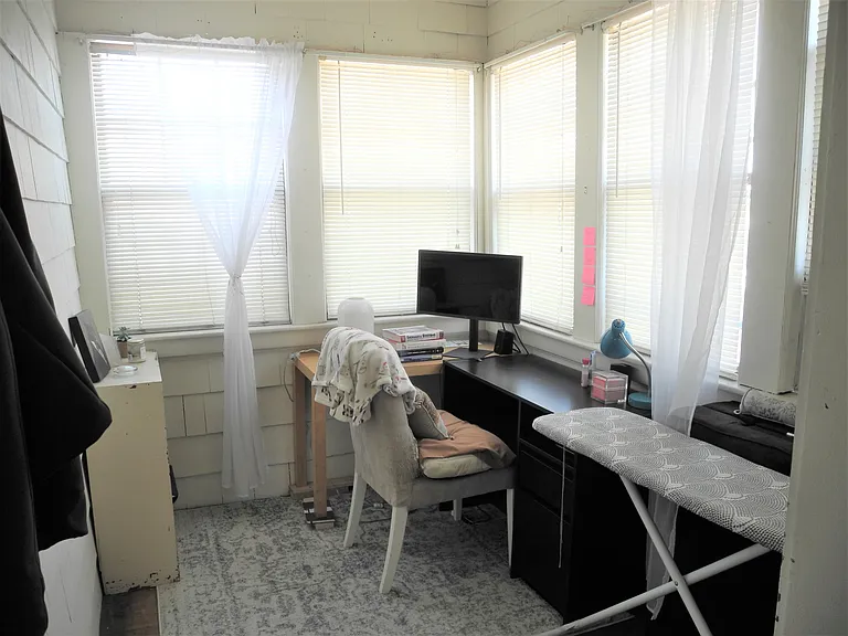6 Mapleton St #1 — Photo 31