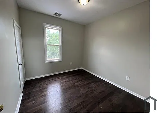 908 Bergen St #3 — Photo 2