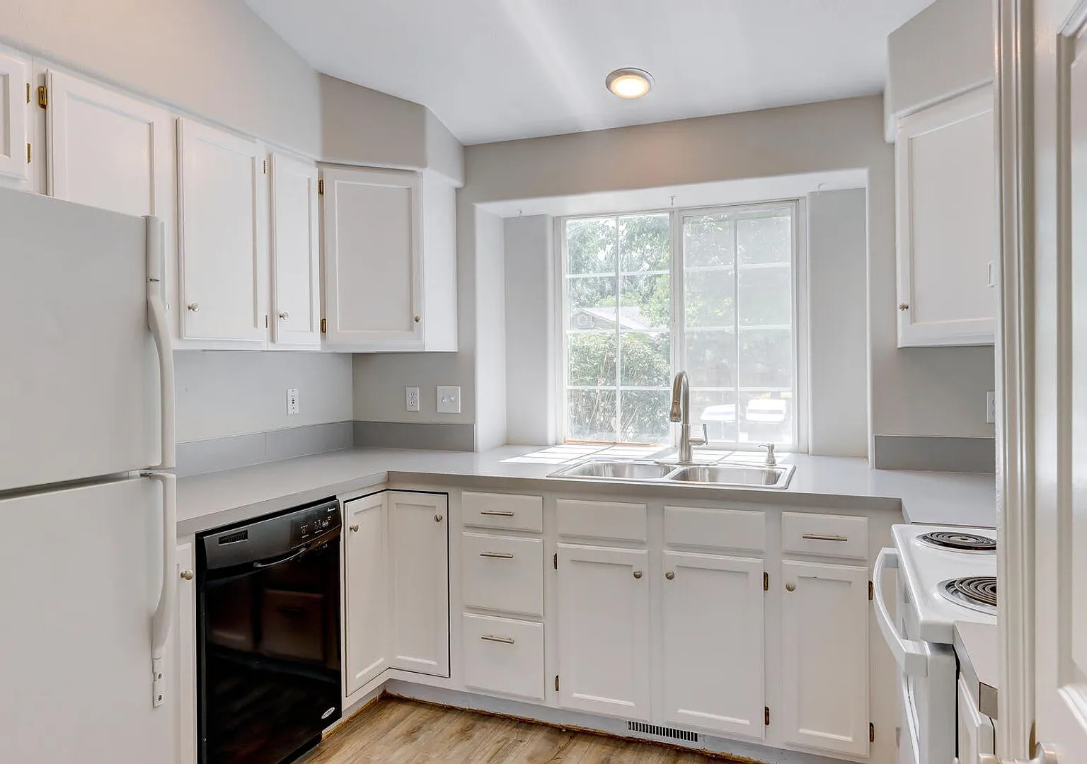 Remodeled near Boise River _ Pet Friendly!! — Photo 2