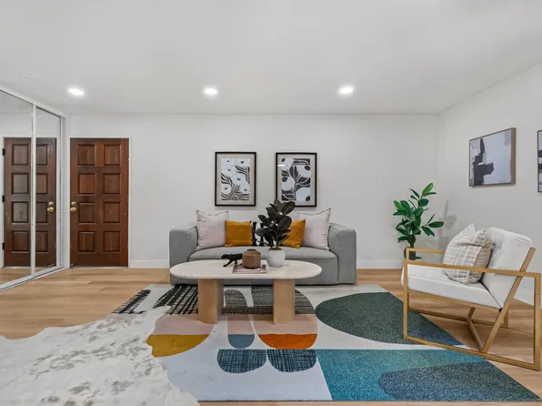 280 Easy St APT 311, Mountain View, CA 94043