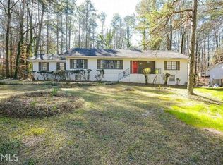2950 Duke Of Gloucester, East Point, GA