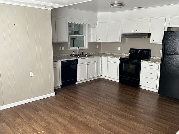 2nd image of 2407 10th St
