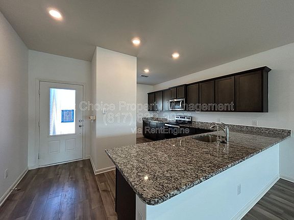 4th image of 112 Cactus Creek Trl