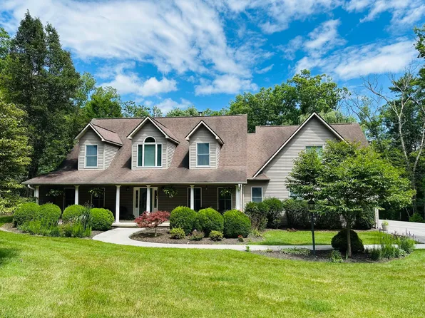 292 Fox Ridge Dr, Lewisburg, WV 24901