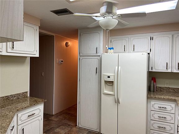 5th image of 3442 Wax Myrtle Cir #1739