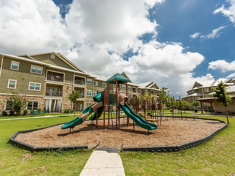 Freedom Hills Ranch Apartments — Photo 109