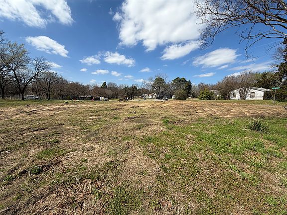 2nd image of 228 E Prospect St