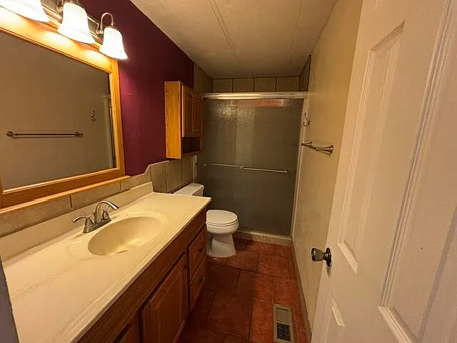 58 Valencia Rd — Photo 13