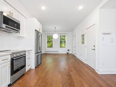 366 2nd St #2, Jersey City, NJ, 07302
