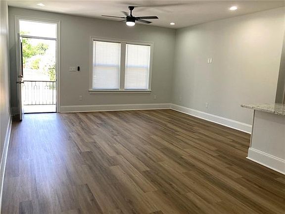 3rd image of 6223 Lafaye St
