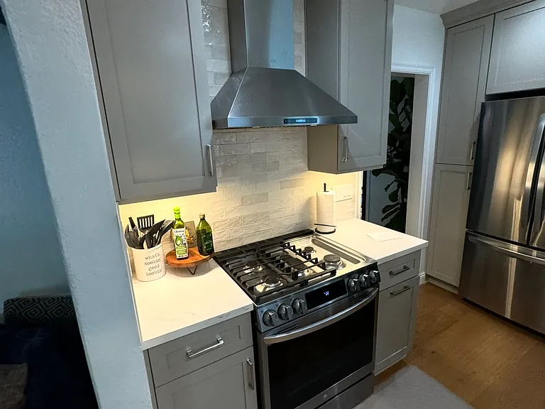 1257 S Sycamore Ave — Photo 15