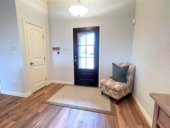 3rd image of 857 Great Waters Dr