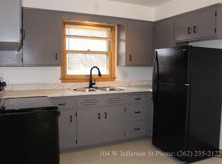 102-104 W Jefferson St, Pt Washington, WI 53074