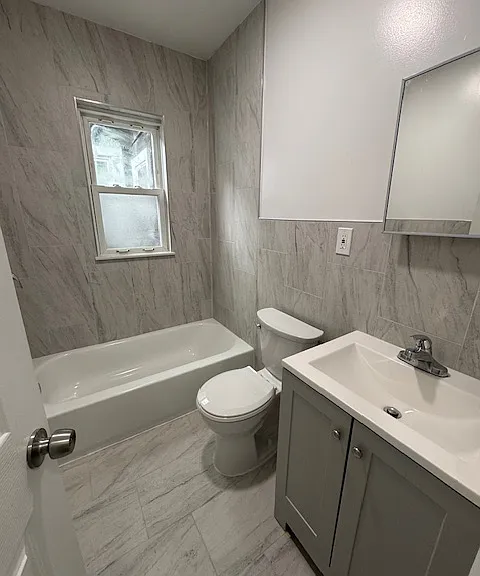 320 Jericho Tpke #2B — Photo 2