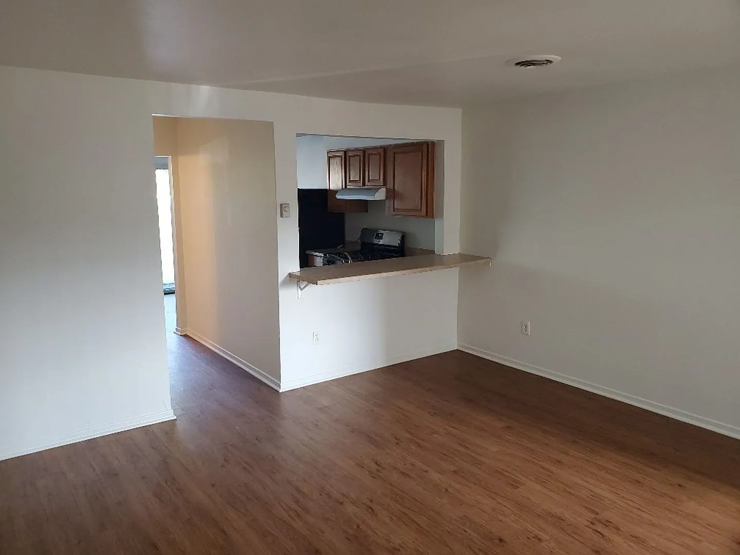 9146-9160 Kenwood Drive — Photo 1