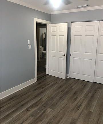 4th image of 71 New England Ct