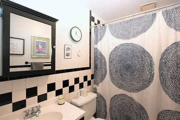 Rented by R New York | media 13