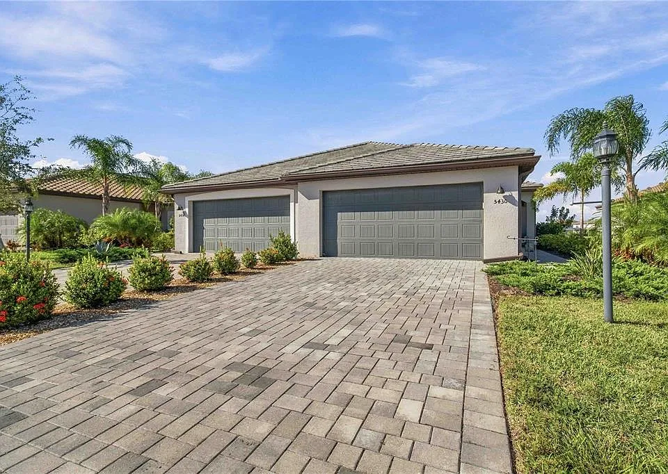 5430 Mystic Water Cv