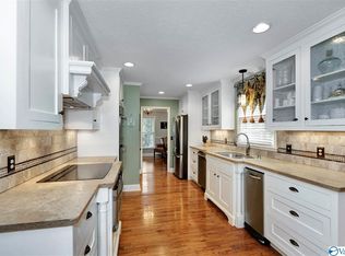 2806 Bentley St SE, Huntsville, AL 35801
