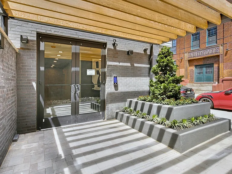 Beacon Flats — Photo 9