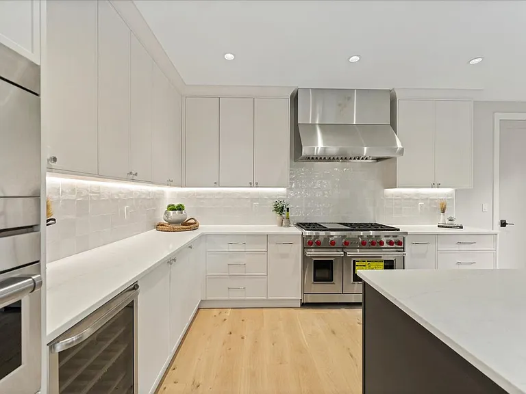 12811 SE 44th Pl — Photo 8