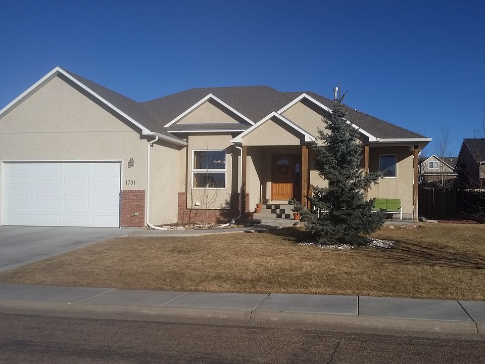 1st image of 1701 Hackney Dr