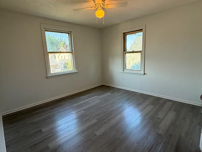 19171 Monterey Ave — Photo 16