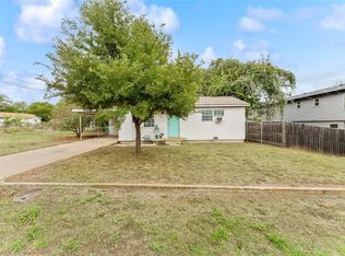 1365 W Groesbeck St, Stephenville, TX 76401
