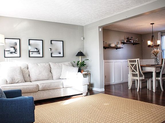 Front Room/Dining Room
